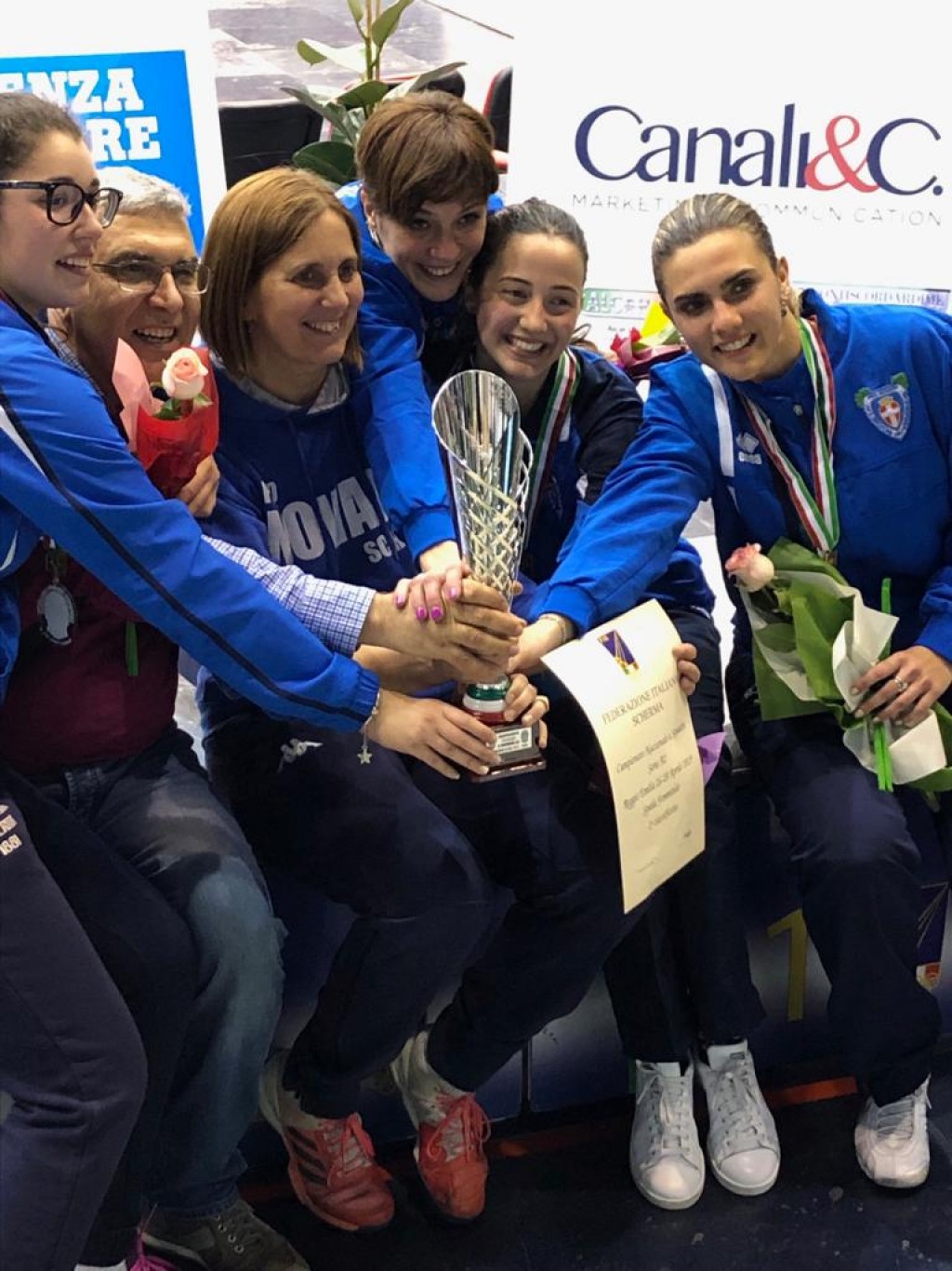 Squadra femminile della Pro Novara - Campionesse italiane serie A/2